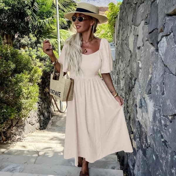 Klänning med öppen rygg i boho chic stil - flera färger - one size 38-44