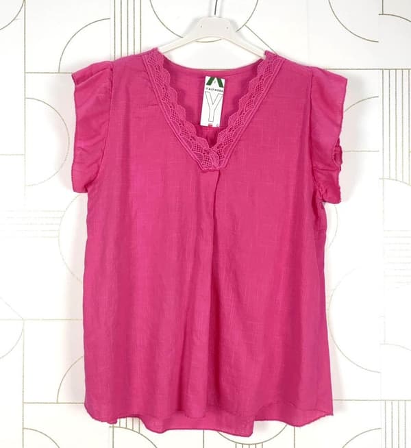 Sleeveless v-neck top - many lovely colors - one size 40-46