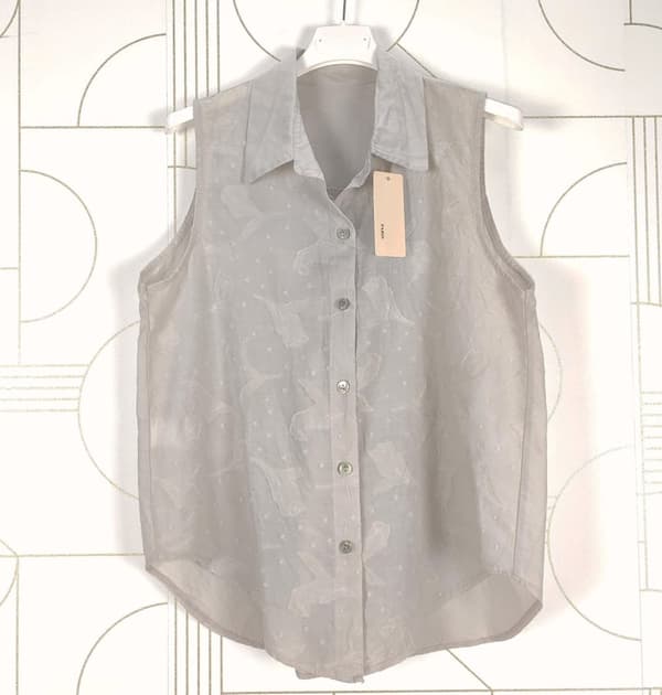 Sleeveless shirt in many summery colors - one size 38-40