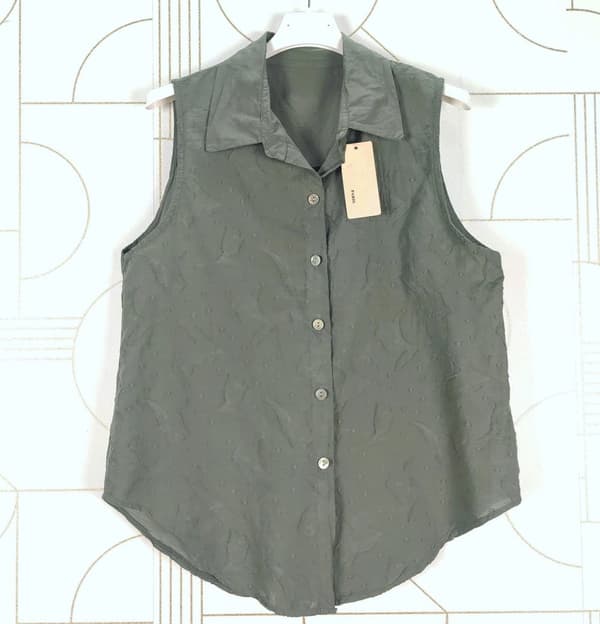 Sleeveless shirt in many summery colors - one size 38-40