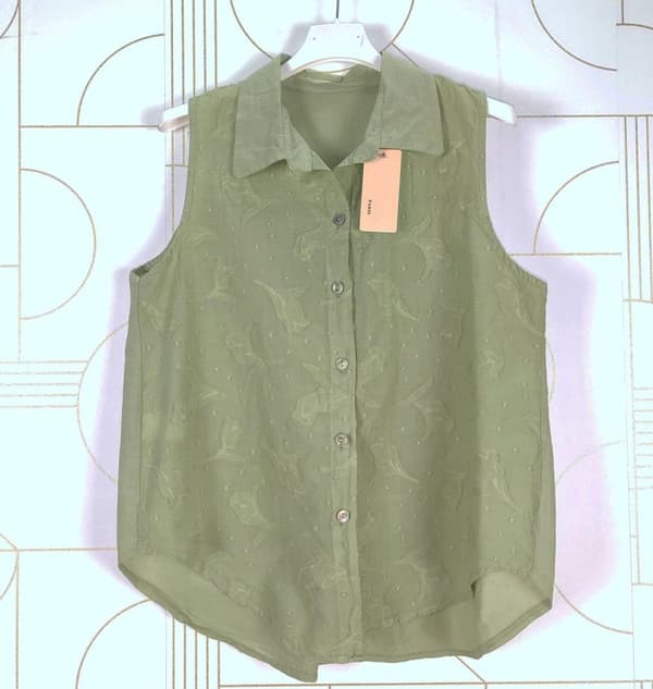 Sleeveless shirt in many summery colors - one size 38-40