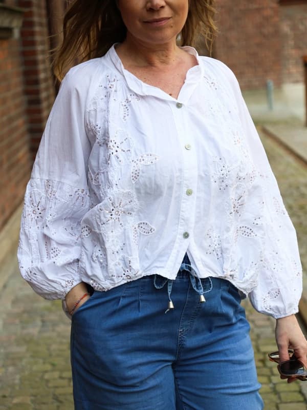 Wow Blouse White - Reunion Home