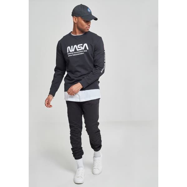 T-shirt - Mister Tee - Nasa basic - Svart - 100% bomull - Kortärmad