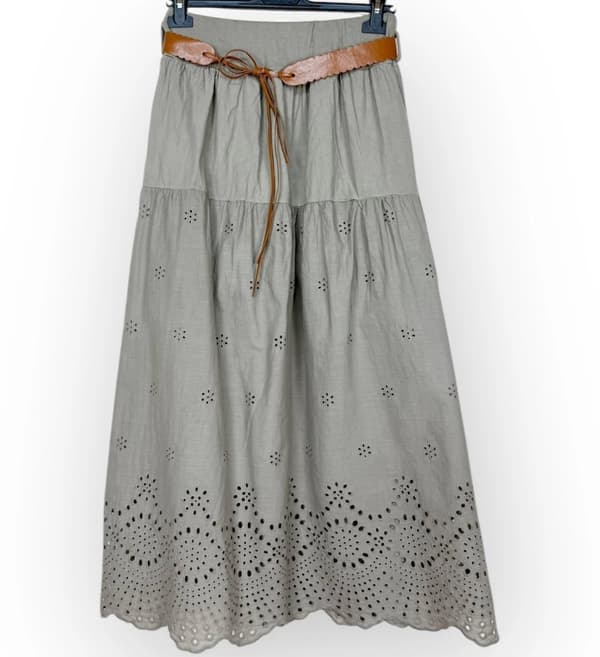 Agélii Fashion - Elegant broderad kjol i flera färger - one size 42-46