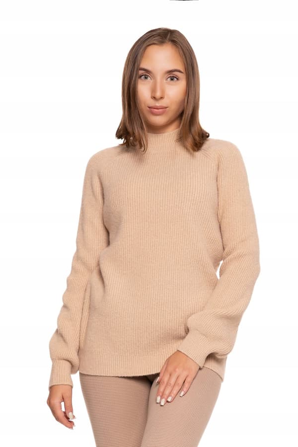 Beige DAMTRÖJA Löst Mjuk Stickad Modern Feminin Halv Polotröja MORAJ M