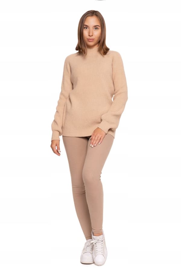 Beige DAMTRÖJA Löst Mjuk Stickad Modern Feminin Halv Polotröja MORAJ M