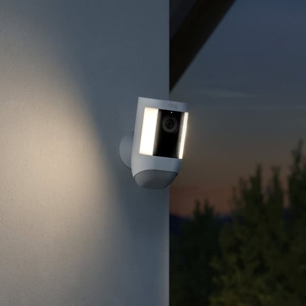 Ring Spotlight Cam Pro - Batteri - Hvid