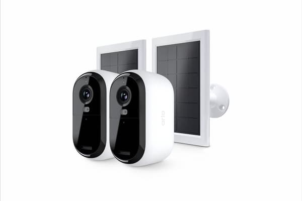 ARLO ESSENTIAL 2 2K utomhuskamera 2pack med 2 solpaneler BNDL - nätverkskamera (VMK3250-100EUS)