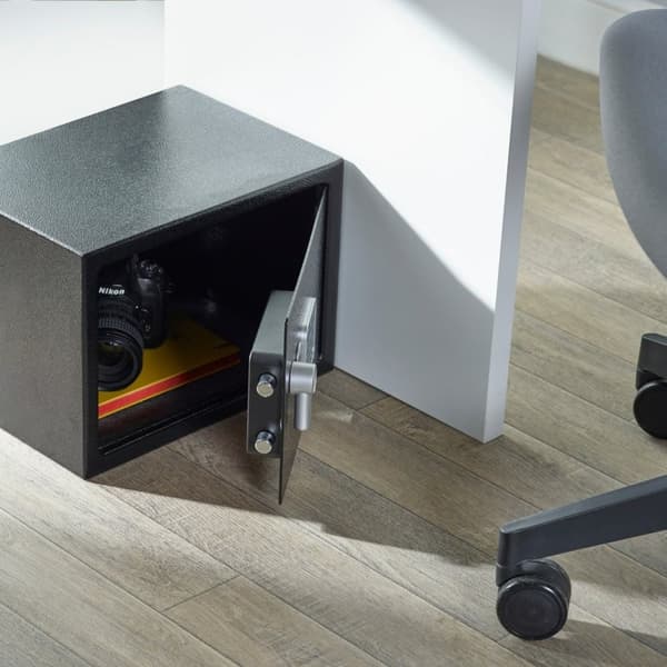 Yale YSV/250/DB2 Fristående Säker 16,3 l Stål Svart