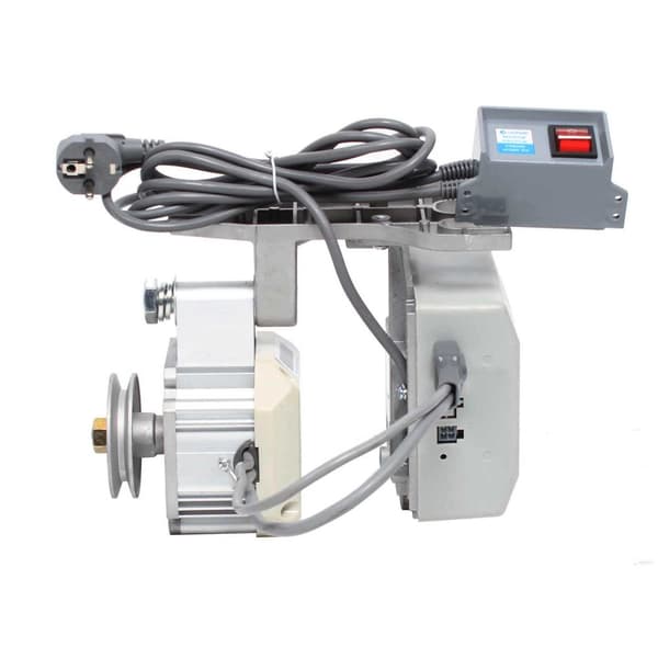 Børsteløs sy-motor, 3000 omdr./min. nominelt hastighed, 4500 omdr./min. maksimal hastighed, 550W effekt.