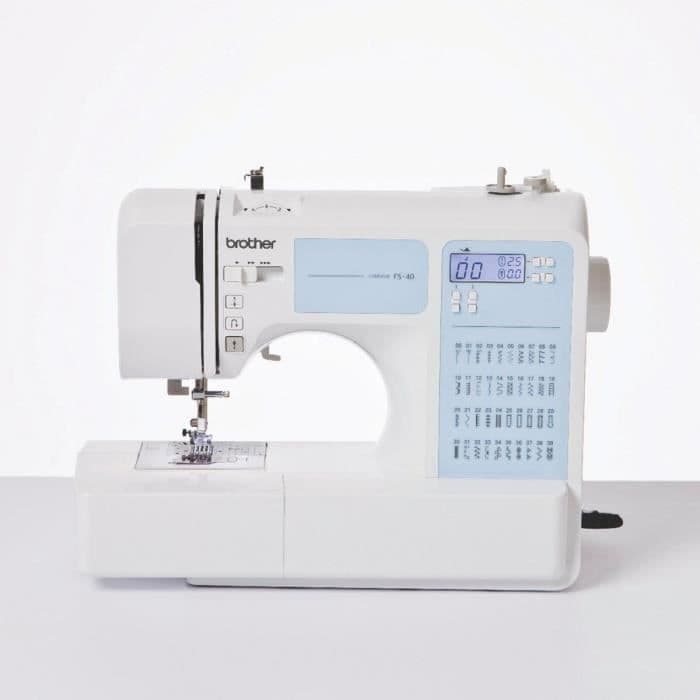 BROTHER Elektronisk symaskine - FS40 - 40 point - 7 klør - Hvid