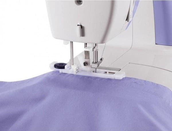 Singer Simple 3232 ompelukone