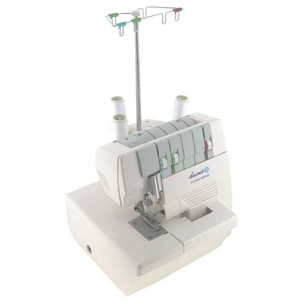 Symaskin Łucznik Overlock 820D-3
