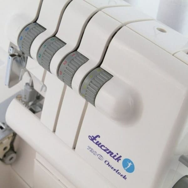 Symaskine Łucznik Overlock 720D4