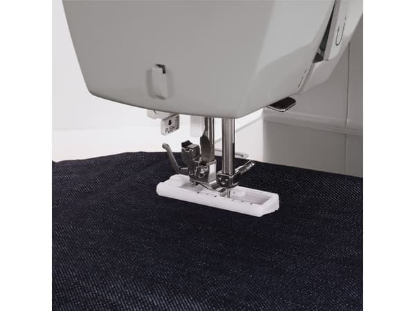 Singer Heavy Duty 4411 - Symaskin - 11 sting - 1 fireskrittsknappehull