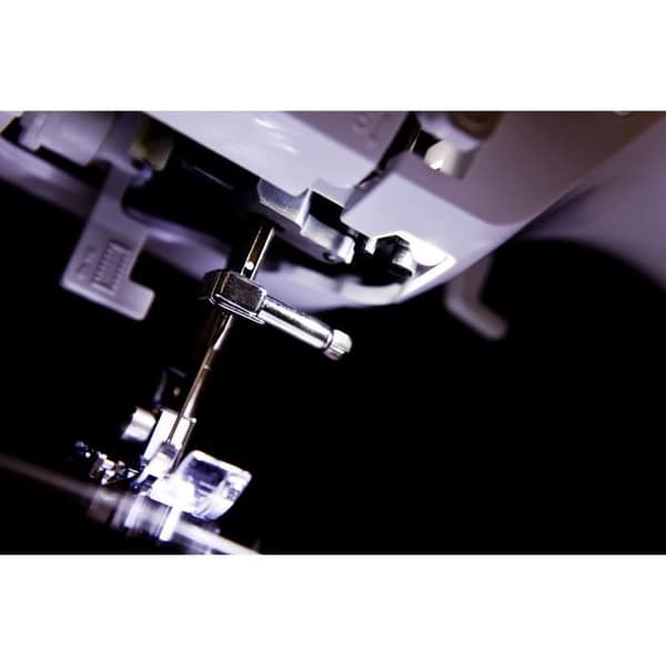 Mekanisk symaskin - BROTHER RH-137 - 6 matare - 37 syfunktioner