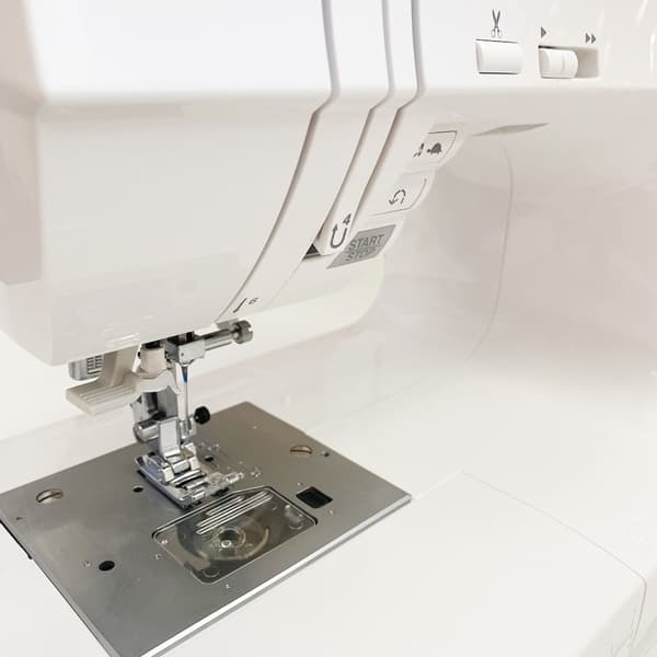 Singer 9960 Quantum Stylist symaskin, vit