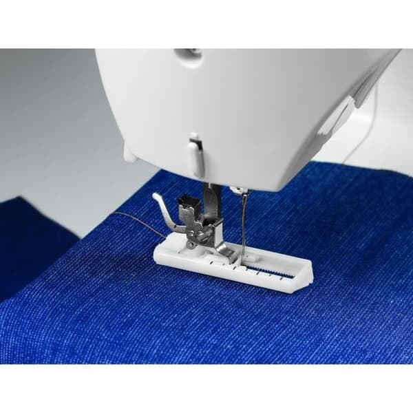 SINGER 8280 Standard symaskin - 16 punkter - 6 klor - Vit