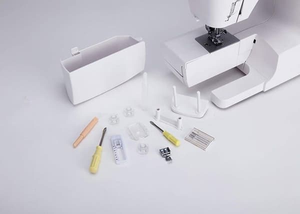 Jata symaskin - MC744 - Hogar symaskin. -, Vit