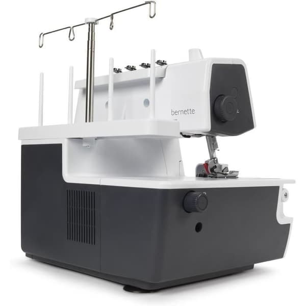 Surjetsmaskin Bernette44 Funlock med 15 stygn - Märket Bernette