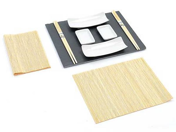 SUSHI-PALVELUSETTI 2 hengelle