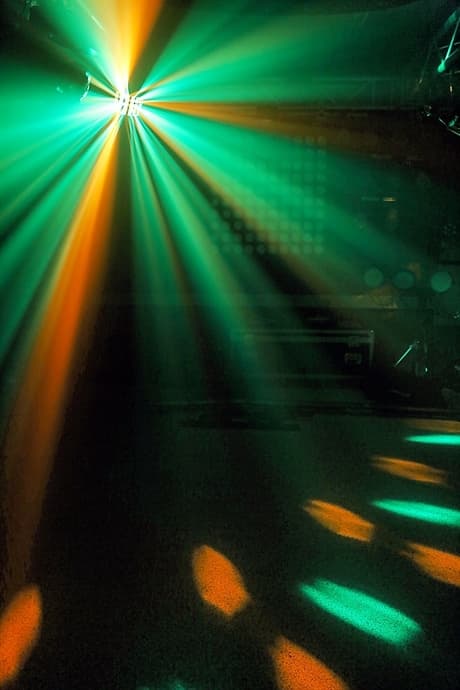 BeamZ LED 24 Butterfly II 6x3W RGBAWP IR