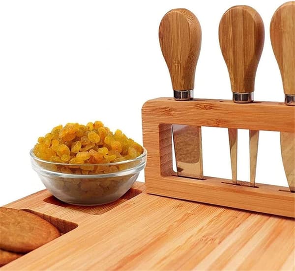 Drikkebord - ostebord - bambus - med knive - 38,5x28 cm