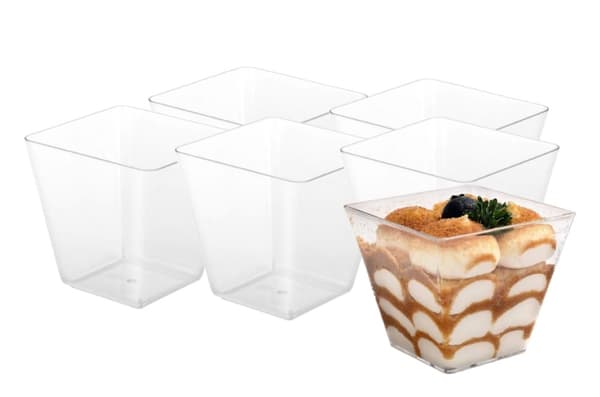 Fyrkantiga dessertbehållare 120 ml plast 24 delar