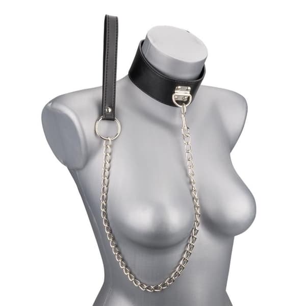 BDSM läderkrage och kedjekoppel med hänglås
