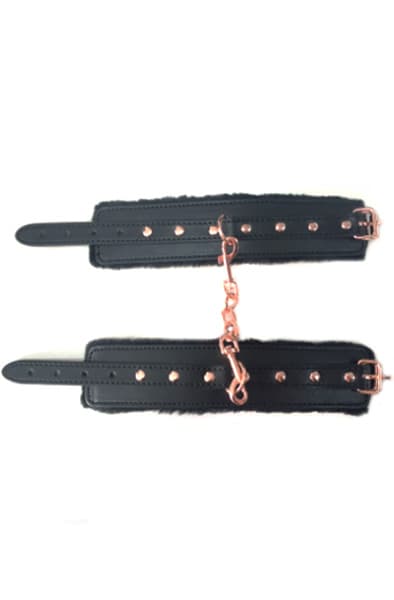 Premium Fur Lined Wrist Restraints Käsiraudat
