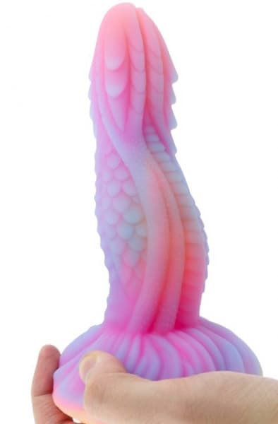 Ydrik Luminescent Dildo 19 cm Dragon dildo