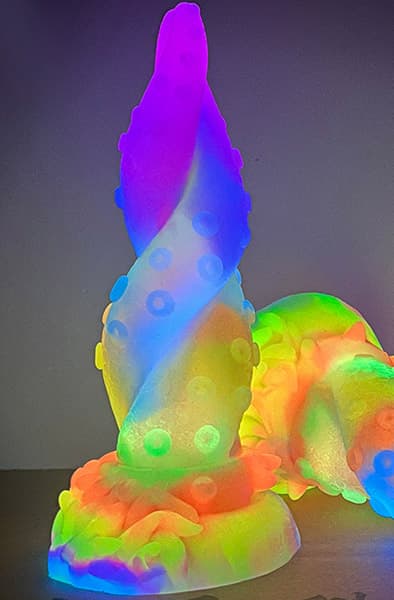 Lamia Glow-in-The-Dark Dildo 19,5 cm Monster dildo