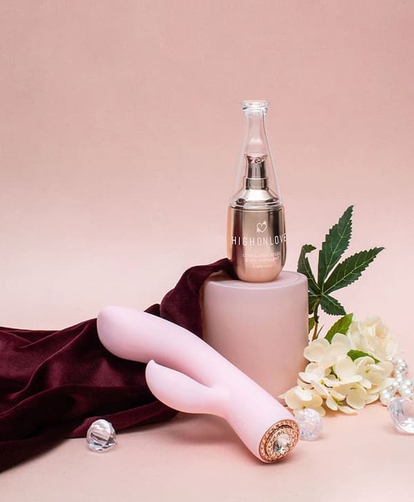 High On Love - Objects of Pleasure Gavesett