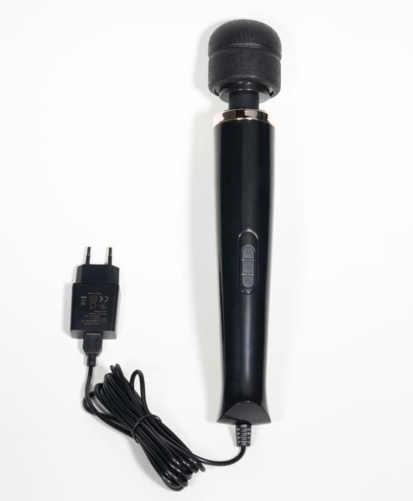 She Shakes Wand Massager