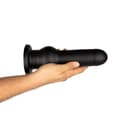 Miniatyrbild 2 av 9: BUTTR - TACTICAL STOR ANAL DILDO MED SUGEKOP 25CM