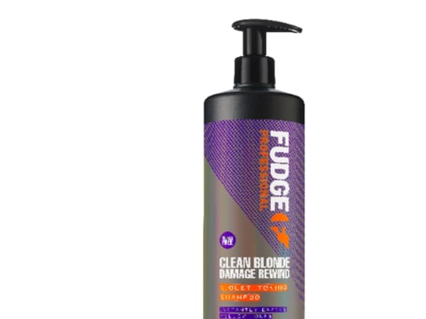 Fudge FUDGE_Clean Blonde Damage Rewind Violet-Toning Shampoo regenererende og tonende sjampo for blondt hår 1L
