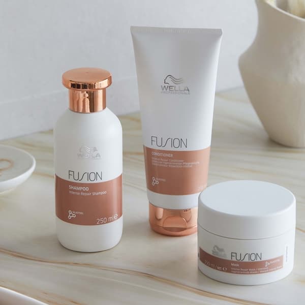Wella Professionals Fusion Intense Repair Shampoo 250ml