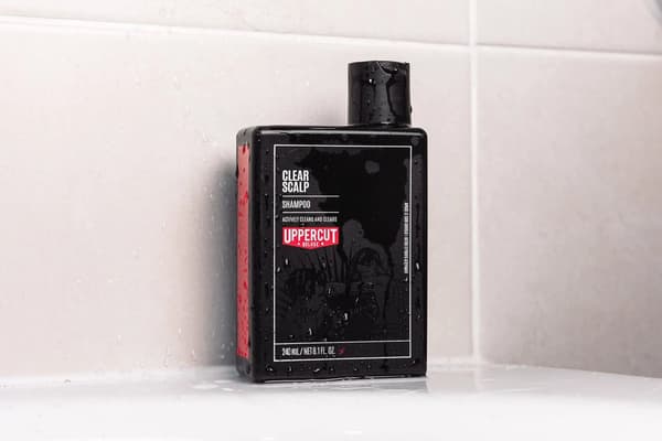 Uppercut Deluxe® Clear Scalp shampoo 240ml