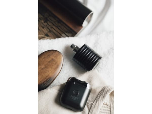 ADLER AD 2936 USB reisebarbermaskin