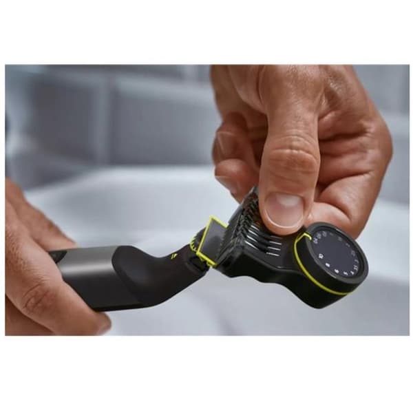 PHILIPS - Skäggtrimmerhyvel - OneBlade Pro - 90 min autonomi - LI-ION batteri - svart - QP6551.15