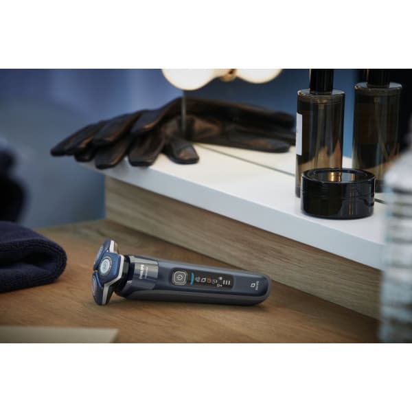 Philips Barbermaskine Series 7000 S7882/55 - barbermaskine med rengøringsstation