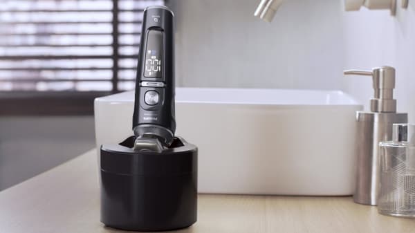 Philips S9000 Prestige SP9840/32 barbermaskin med rengjøringsstasjon