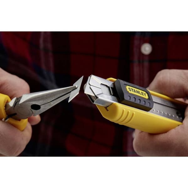 STANLEY 0-10-481 Cutter m. magasin FatMax 18mm 1 st