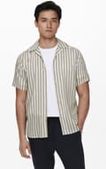 Miniatyrbild 1 av 4: Only & Sons - onsWayne SS Viscose Shirt