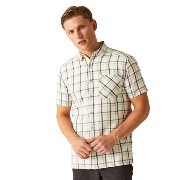 Regatta Mens Mindano VIII Checked Short-Sleeved Shirt