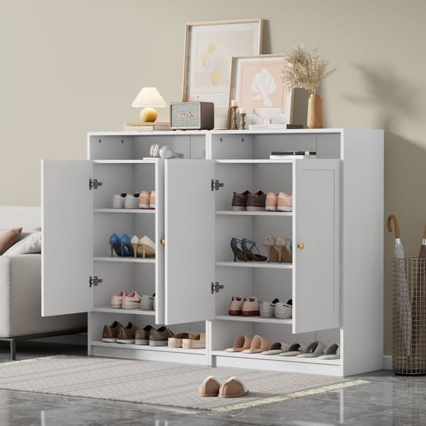 Moderne hvidt skoskab med 2 låger, justerbare hylder og guldfarvede greb – 146x34x109 cm