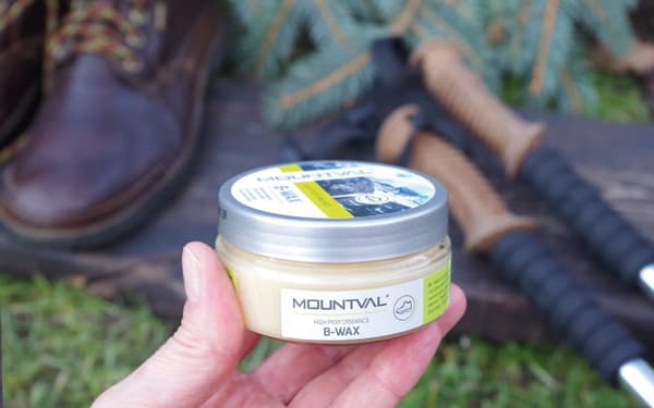 Mountval B-Wax vaxpolish för läderskor
