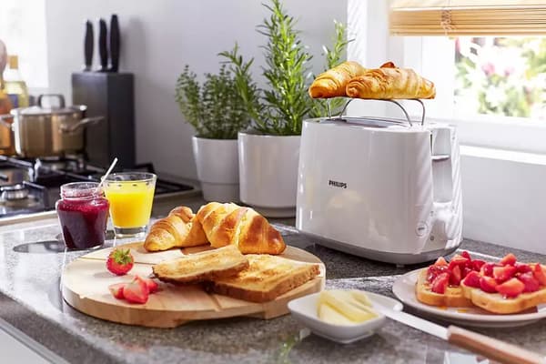 PHILIPS Tosteris, 830 W (balts)