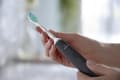 Miniatyrbild 4 av 5: Philips Sonicare Series 3100 HX3675/15 - Elektrisk tandborste - Svart & Rosa - Duopack