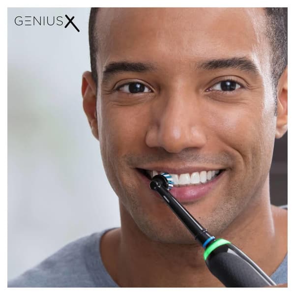Oral-B Genius X - Special Edition - Musta - Sähköhammasharja - 1 kahva ja 1 harjaspää